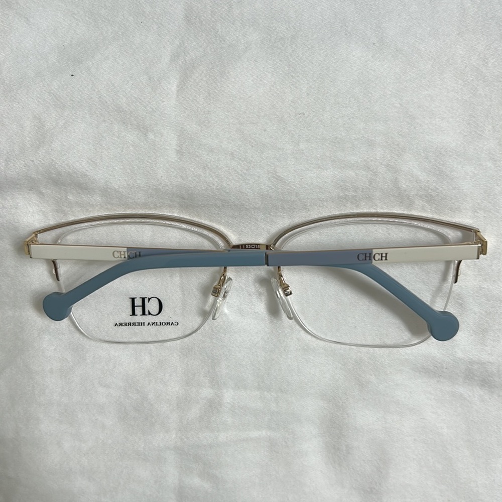 CAROLINA HERRERA EYEGLASSES NEW - Picture 4 of 5